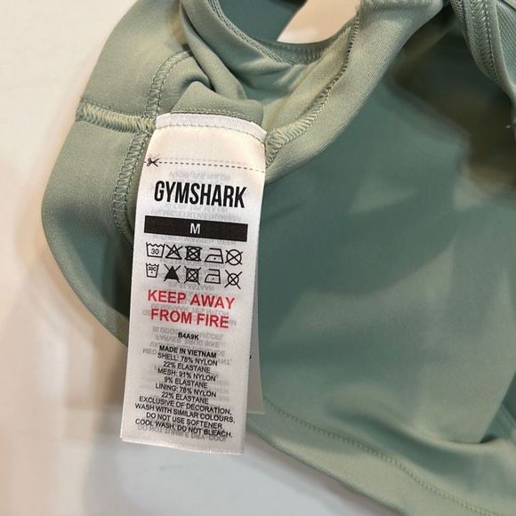 Gymshark Crossover Sports Bra - Desert Sage Green women’s Medium-NWT - Picture 4 of 5